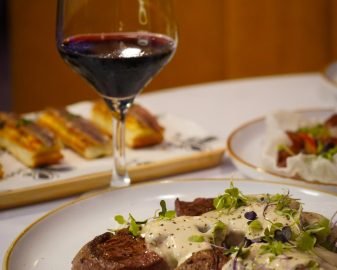 Solomillo de ternera con salsa de champiñones